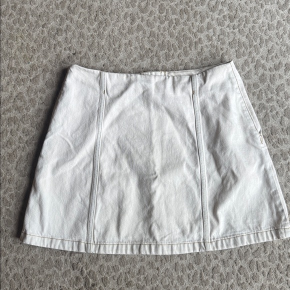 Wilfred Free Cream Denim Button Up Mini Skirt, size 8 - Picture 7 of 7
